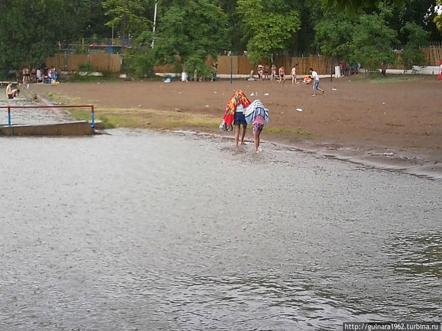 пустой пляж Ташкент, Узбекистан пустой пляж Ташкент, Узбекистан