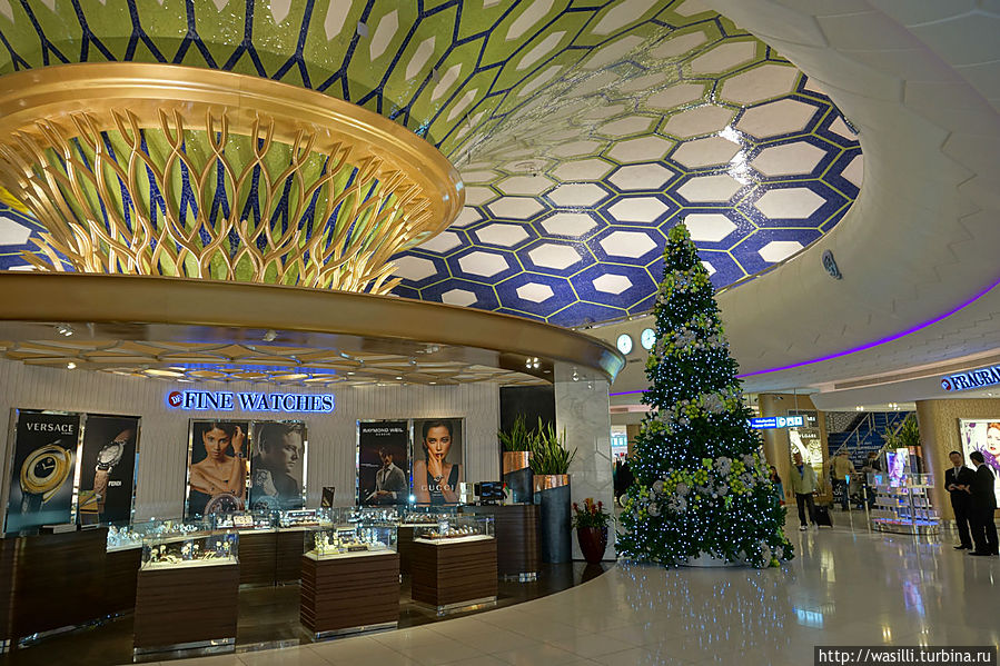 Пересадка на Яву. Аэропорт Абу-Даби. Эмираты. Пересадка на Яву. Аэропорт Абу-Даби. Эмираты.