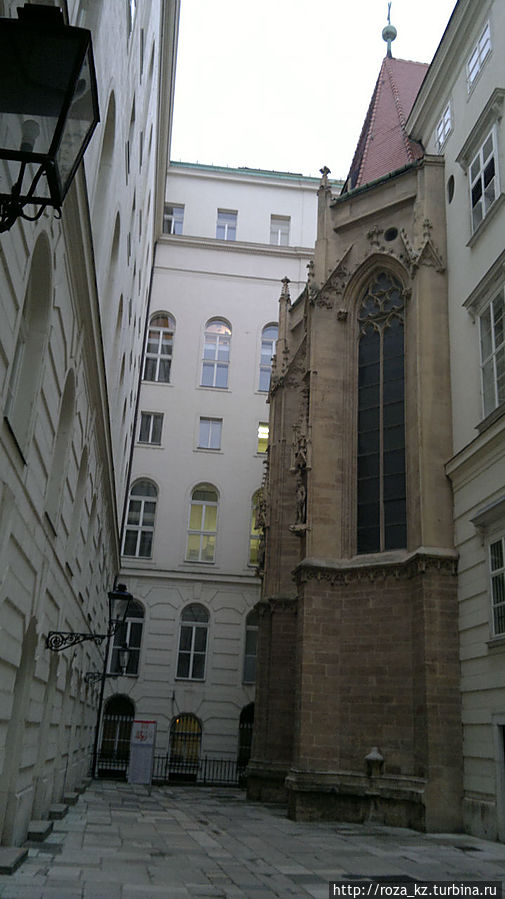 вот этот таинственный внутренний дворик вот этот таинственный внутренний дворик