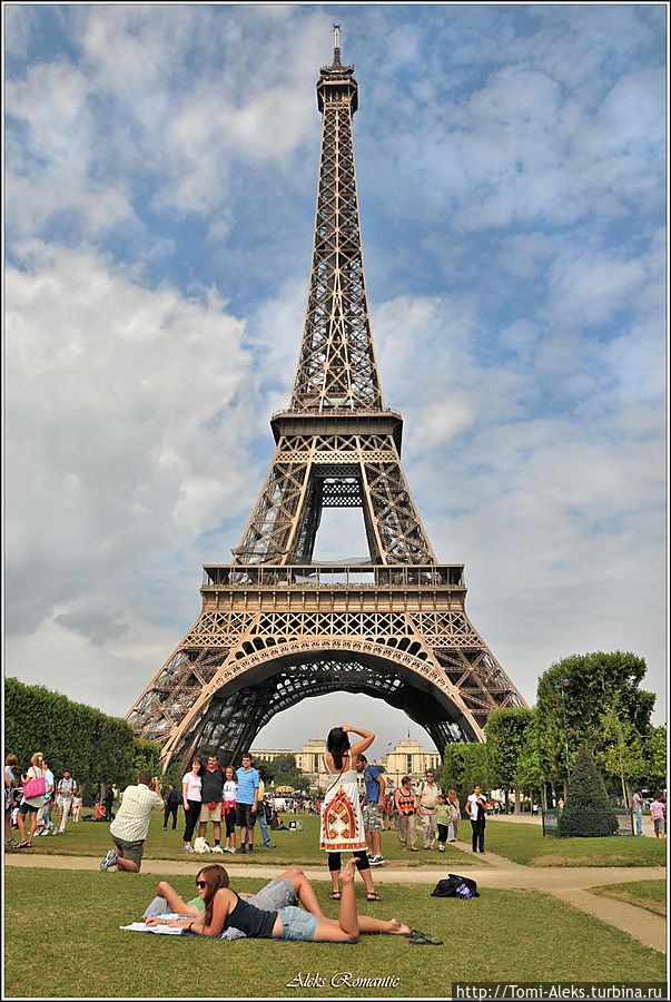 Без комментариев — уродливое строение, против которого выступало пол-Парижа...
* Париж, Франция