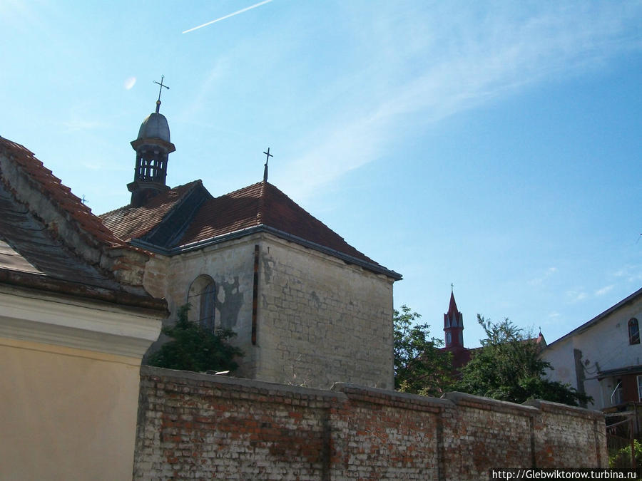 Миколаївський костел монастиря бернардинів Бережаны, Украина