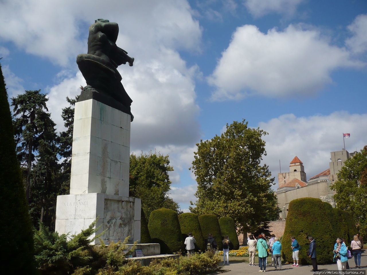 Памятник благодарности Франции Белград, Сербия