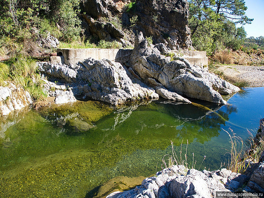 Фантазия с водой и с камнем Марбелья, Испания