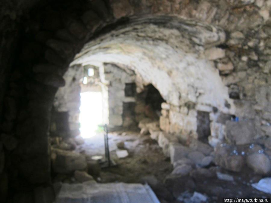 в древней синагоге Хеврон, Палестина