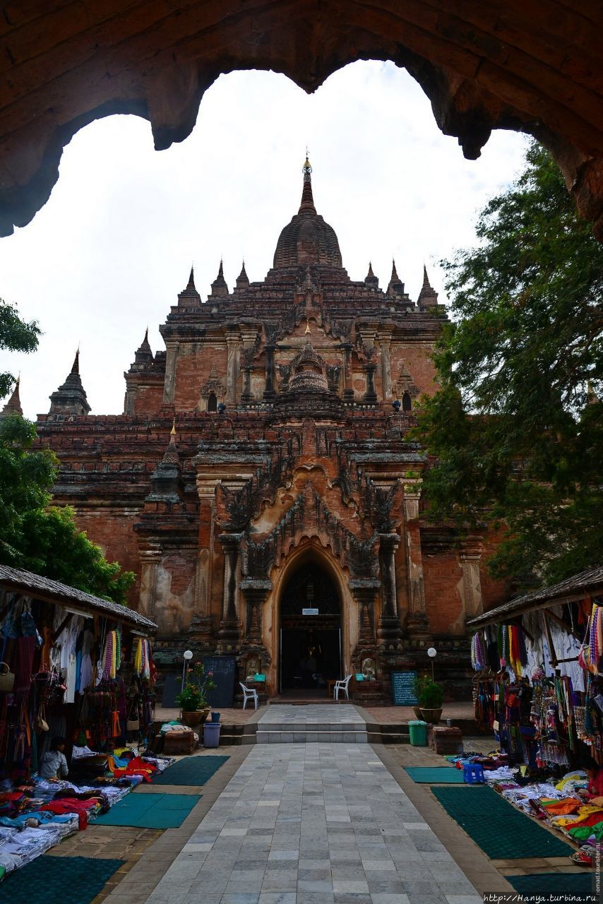 Храм Htilominlo. Фото из интернета Баган, Мьянма