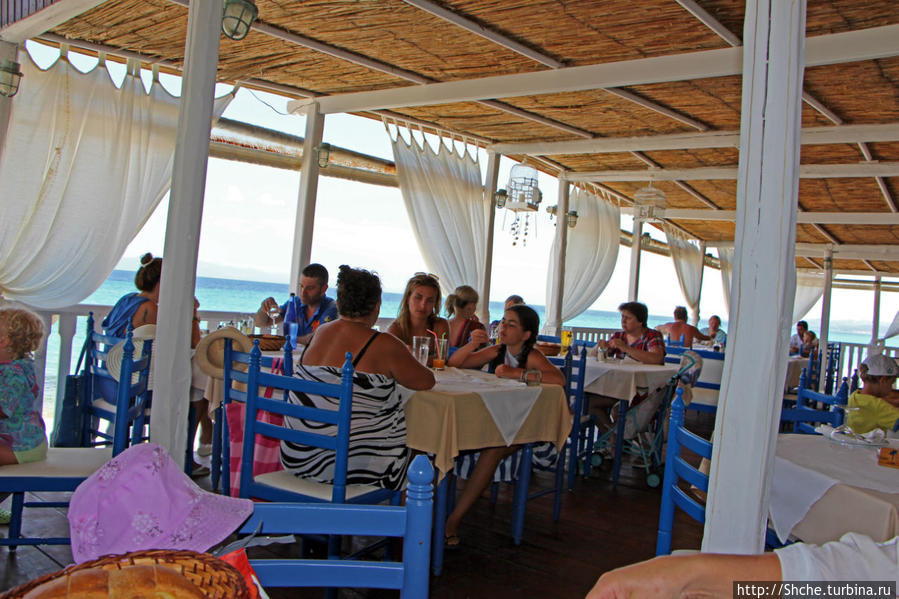 Akrogiali Taverna Каллифея, Греция
