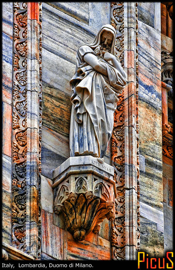 Скульптуры воображаемого Миланского Собора Милан, Италия