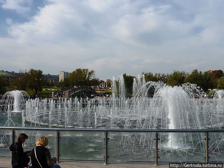 Поющий фонтан Поющий фонтан