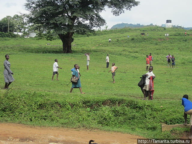 футбольное поле Джинджа, Уганда