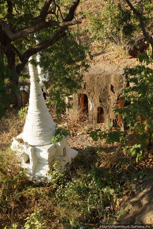 Место для медитации Монива, Мьянма
