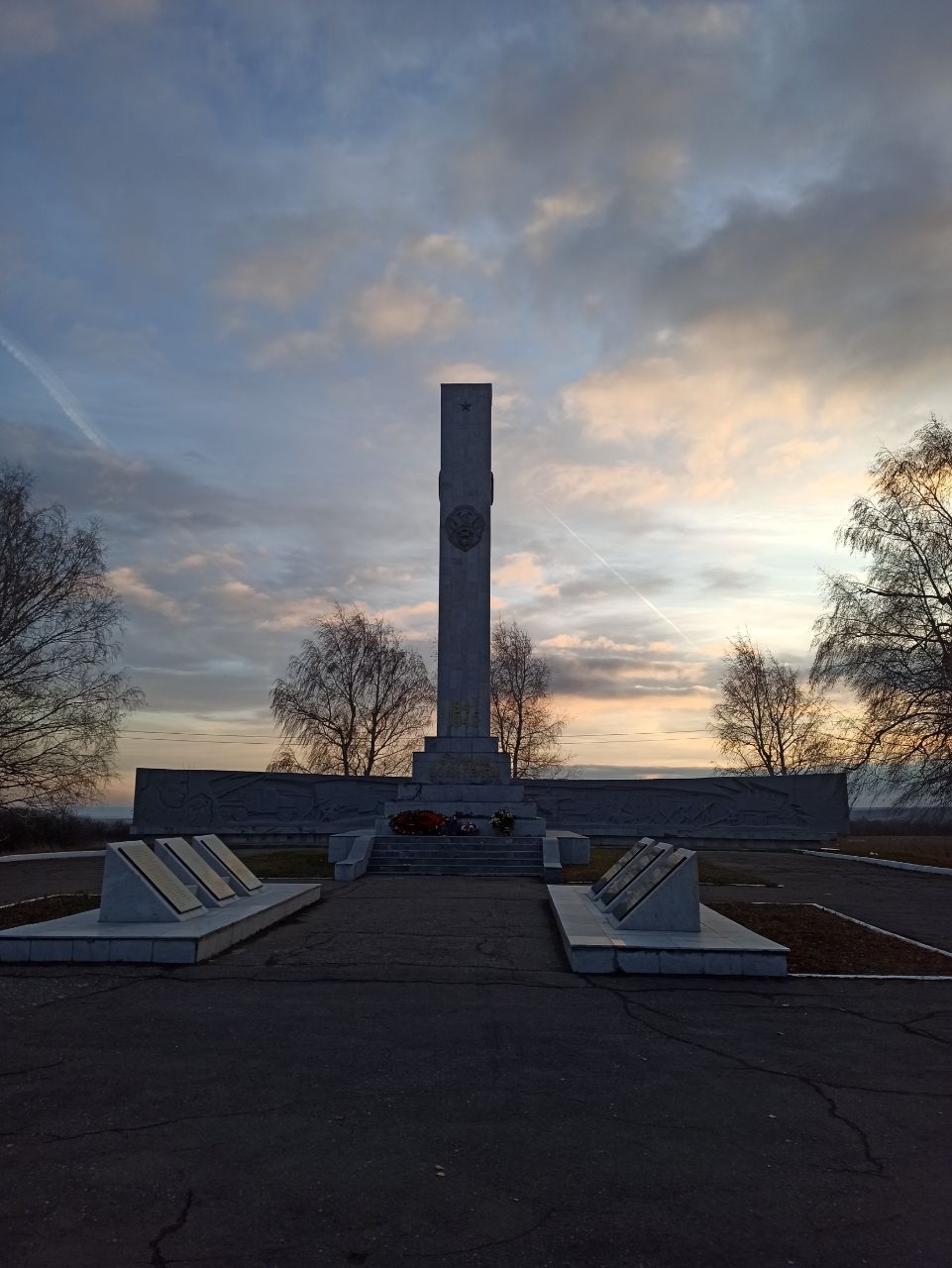 Памятник воинам-водителям Саратов, Россия