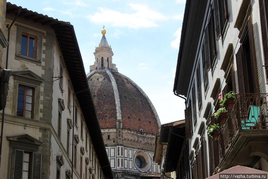 Собор Санта Мария дель Фьоре. Флоренция, Италия Собор Санта Мария дель Фьоре. Флоренция, Италия