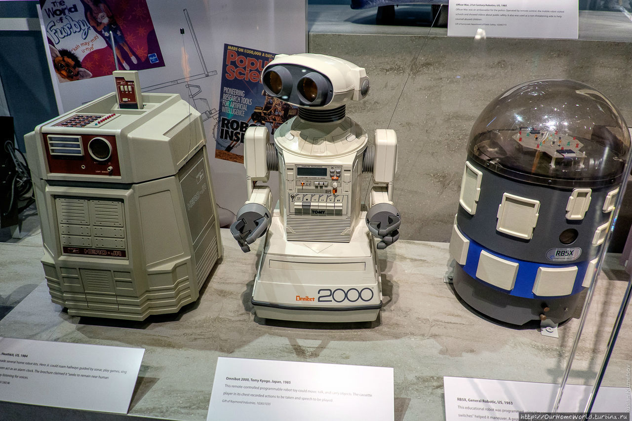 16. Одни из первых японских роботов. Я все-таки надеюсь, что еще при моей жизни в наших домах появится роботизированная прислуга. Сан-Франциско, CША