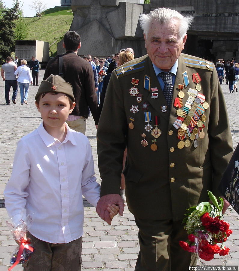 Все ветераны уже ходят в сопровождении родственников Киев, Украина