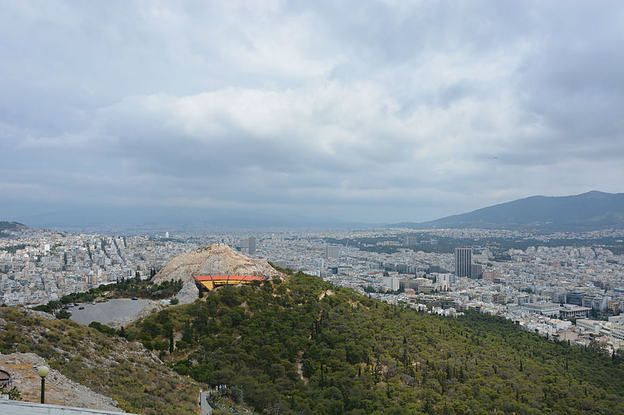 Афины. На холме Ликавиттос Афины, Греция