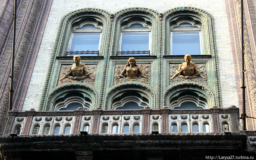 Парижский двор, архитектор Г.Шмаль, 1911 г. Парижский двор, архитектор Г.Шмаль, 1911 г.