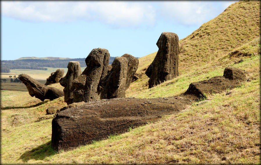 Достопримечательности острова Пасхи (RANO RARAKU)