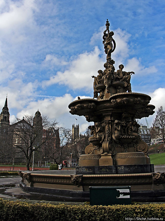 Ross Fountain - роскошный фонтан в роскошном Эдинбурге