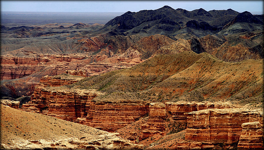 Обнаженная история Земли - каньон Чарын