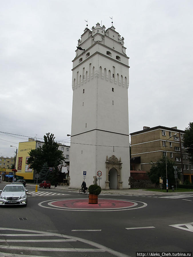 Одна из оставшихся башен города  — вежа Вроцлавска Ныса, Польша