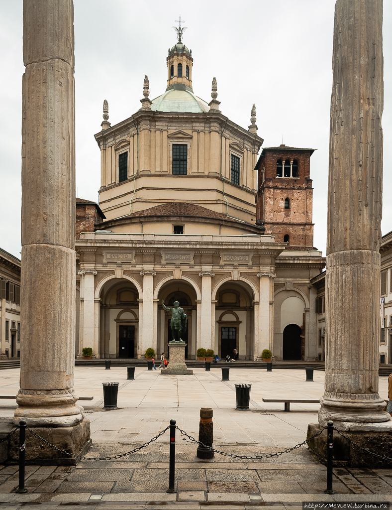 Старейший  миланский храм. Базилика Святого Лаврентия Милан, Италия