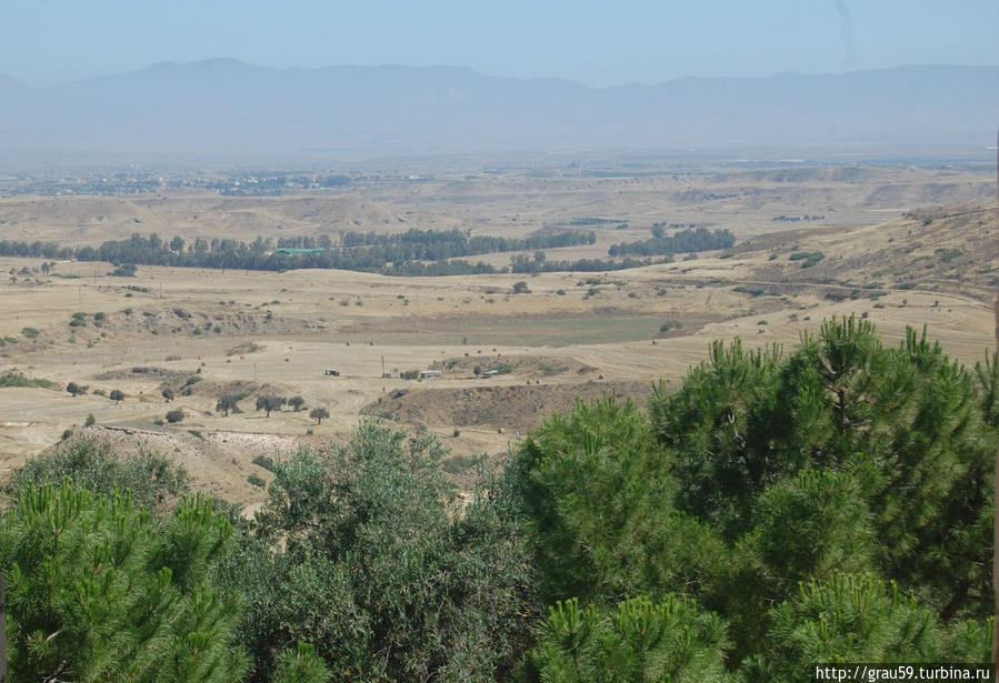 Горный край монастырей, лесов, мёда и вина Горы Троодос, Кипр