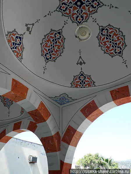 Странная мечеть Мира, Турция