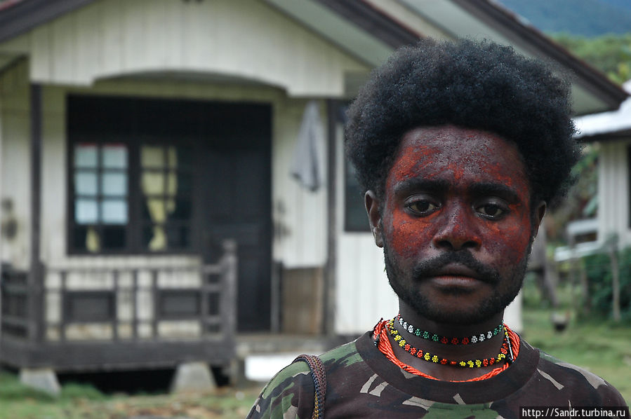 Каменные топоры — 1: племя Папуа, Индонезия