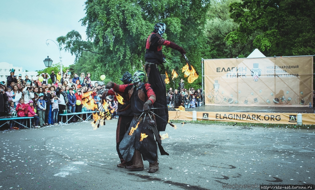 Фестиваль уличных театров Санкт-Петербург, Россия Фестиваль уличных театров Санкт-Петербург, Россия