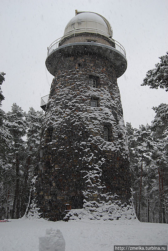 Башня-обсерватория. Первоначально задумывалась как сторожевая башня, но позже была переоборудована в обсерваторию. Таллин, Эстония