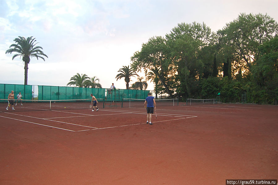 Теннисные корты в Приморском парке