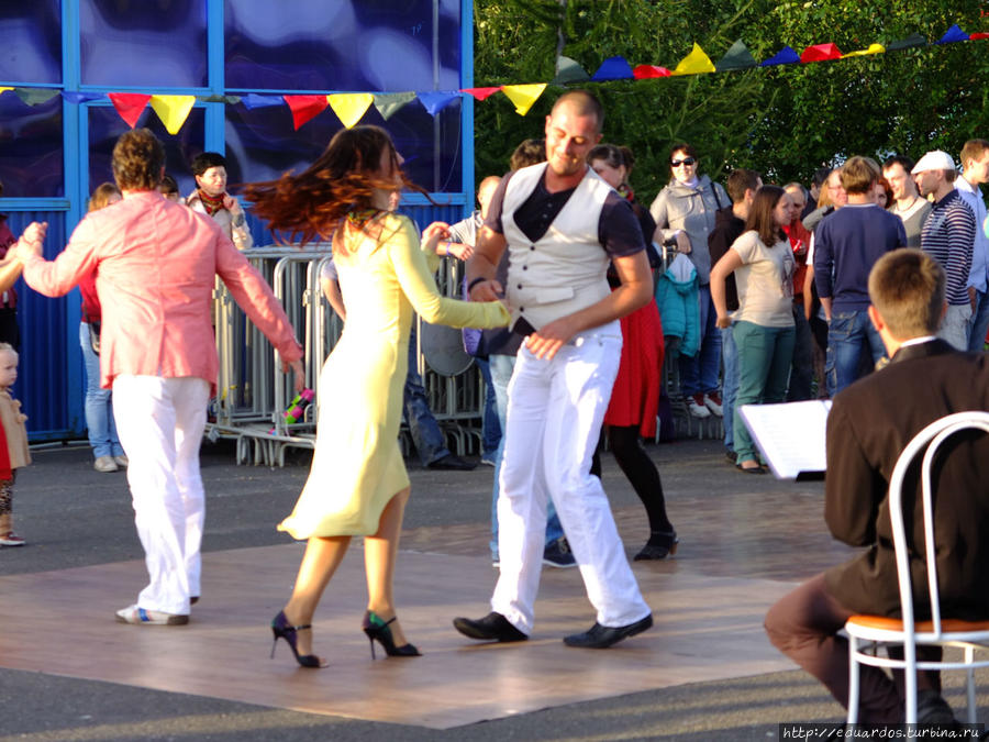 Танцуют все!!! Красноярск, Россия Танцуют все!!! Красноярск, Россия