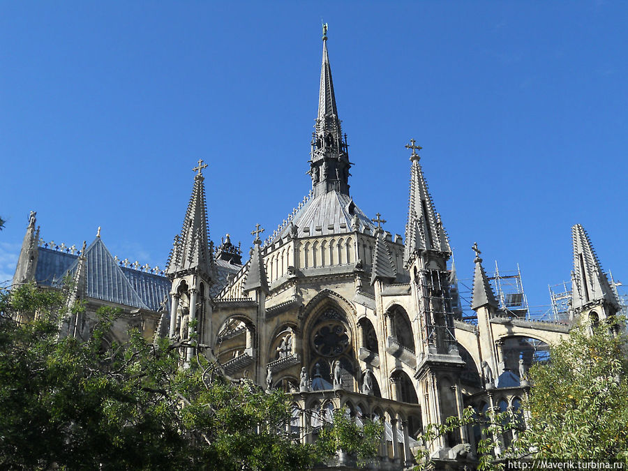 Сегодня Нотр-Дам де Реймс полностью воссоздан в том виде, в каком его задумали архитекторы XIII века. В 1991 году собор включен в Список объектов Всемирного Наследия ЮНЕСКО. Сегодня Нотр-Дам де Реймс полностью воссоздан в том виде, в каком его задумали архитекторы XIII века. В 1991 году собор включен в Список объектов Всемирного Наследия ЮНЕСКО.