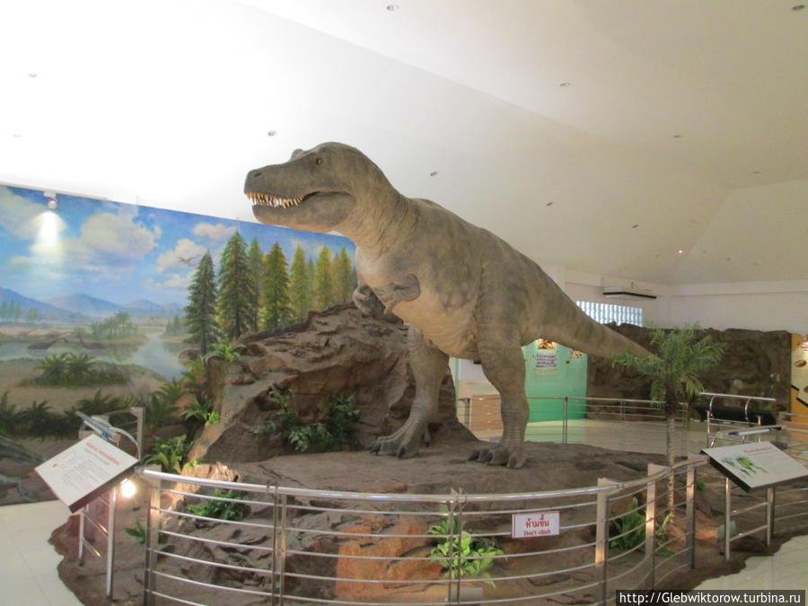 Dinosaur Museum Нонг-Буа-Лам-Пху, Таиланд