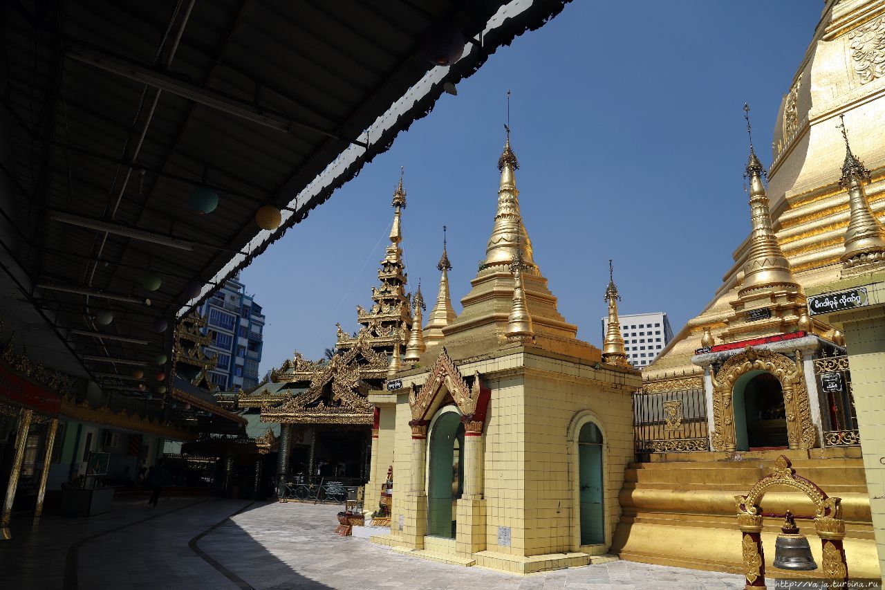 Пагода Суле Янгон, Мьянма Пагода Суле Янгон, Мьянма