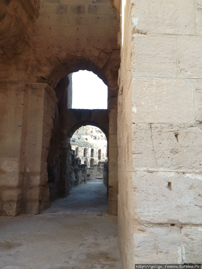 Путь гладиатора Эль-Джем, Тунис Путь гладиатора Эль-Джем, Тунис