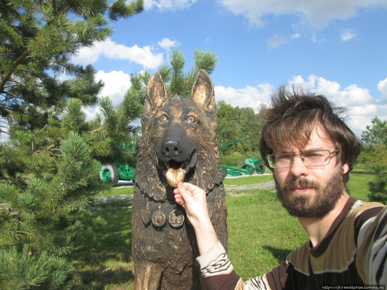 Прогулка по скверу Пограничников Тюмень, Россия Прогулка по скверу Пограничников Тюмень, Россия