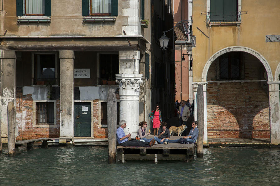 Пейте охлажденным Венеция, Италия