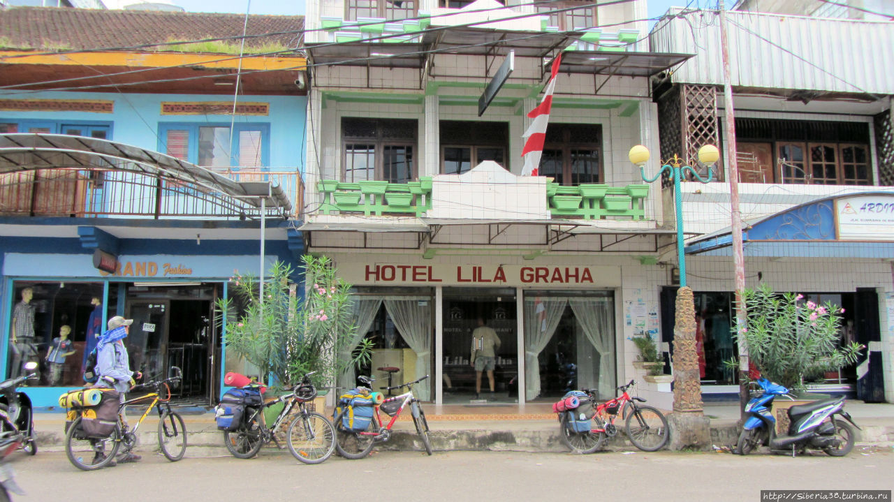 Отель в городе Бима. Индонезия