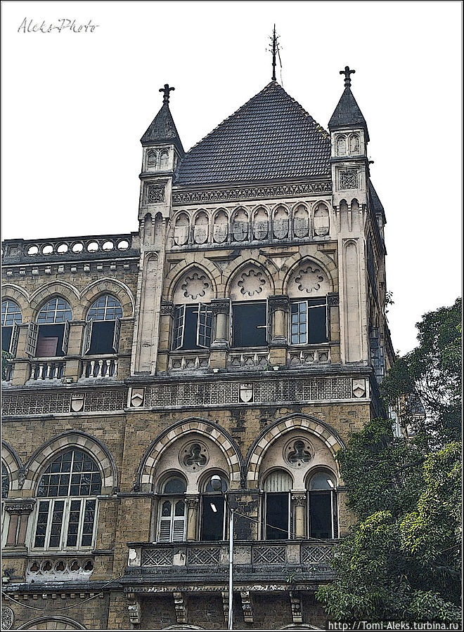 А это — не пойми что. Но красиво, пусть и в запущенном виде...
* А это — не пойми что. Но красиво, пусть и в запущенном виде...
*