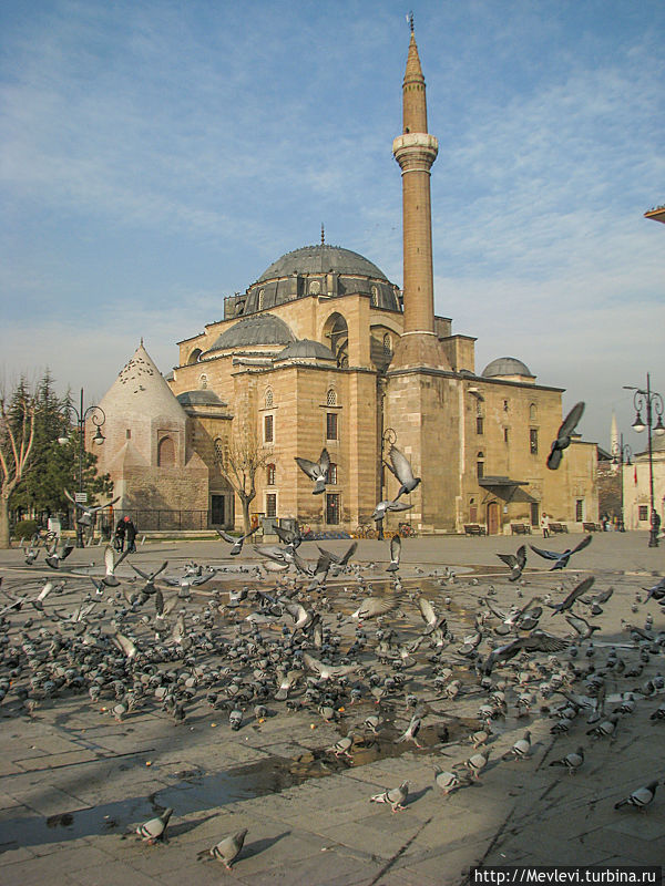 Праздничное украшение Мевланы Конья, Турция Праздничное украшение Мевланы Конья, Турция