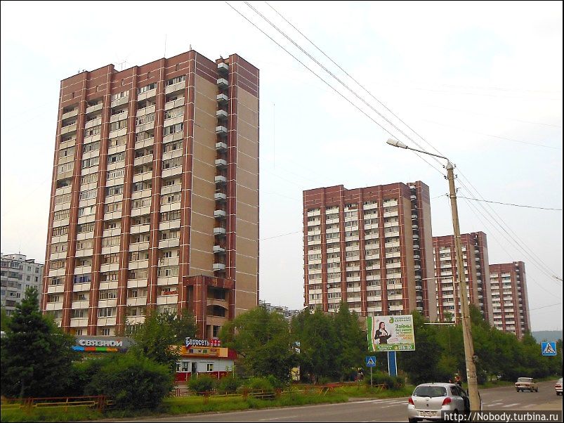 16-этажки, которыми так гордятся тындинцы)) 16-этажки, которыми так гордятся тындинцы))