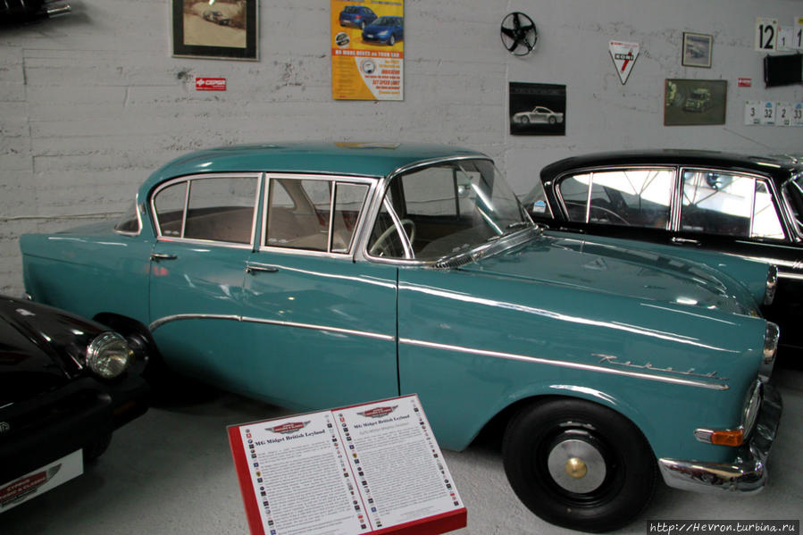 Опель Рекорд PII. Автомобиль выпускали с 1953 по 1986 гг. За это время было продано порядка 10 млн. экземпляров. Лимассол, Кипр