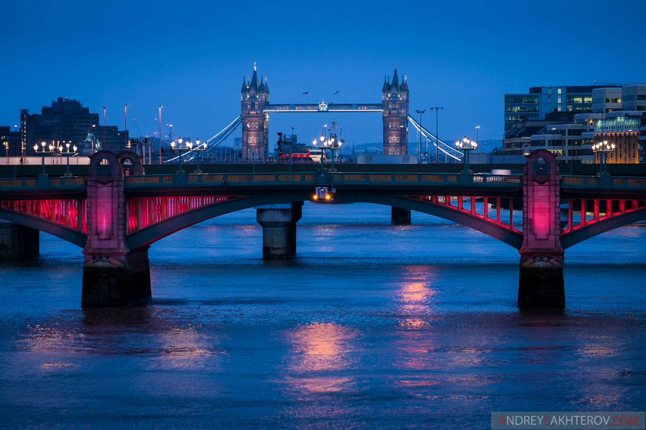 Вид на Tower Bridge Лондон, Великобритания