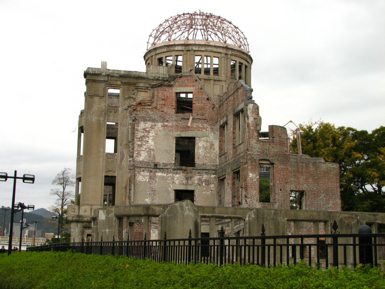 Мемориал мира в Хиросиме / The Hiroshima Peace Memorial (Genbaku Dome)