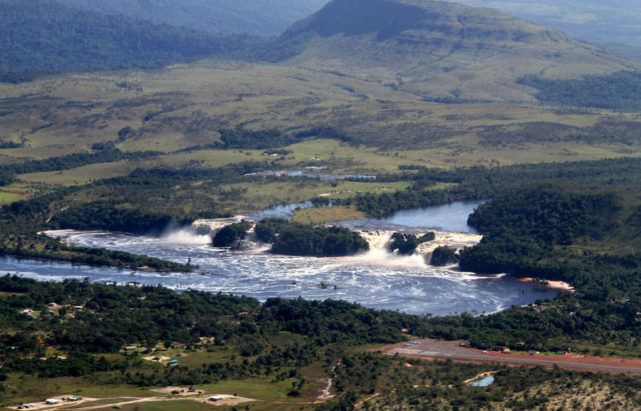Самая живописная лагуна Венесуэлы Национальный парк Канайма, Венесуэла