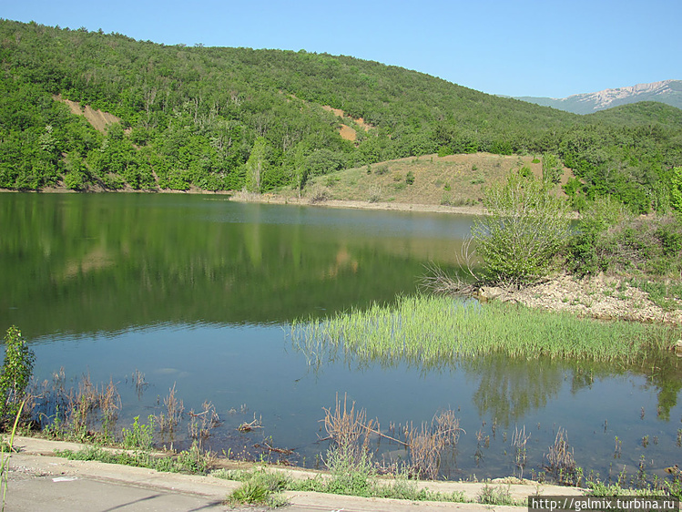 Озеро на р. Нефань-Узень.