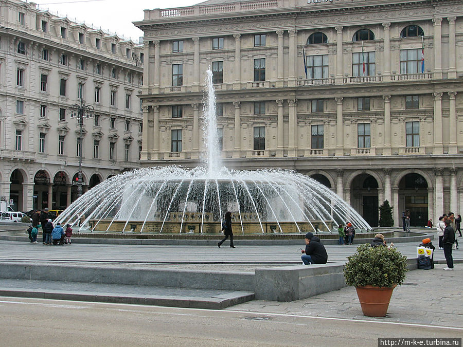 Фонтан Генуя, Италия Фонтан Генуя, Италия