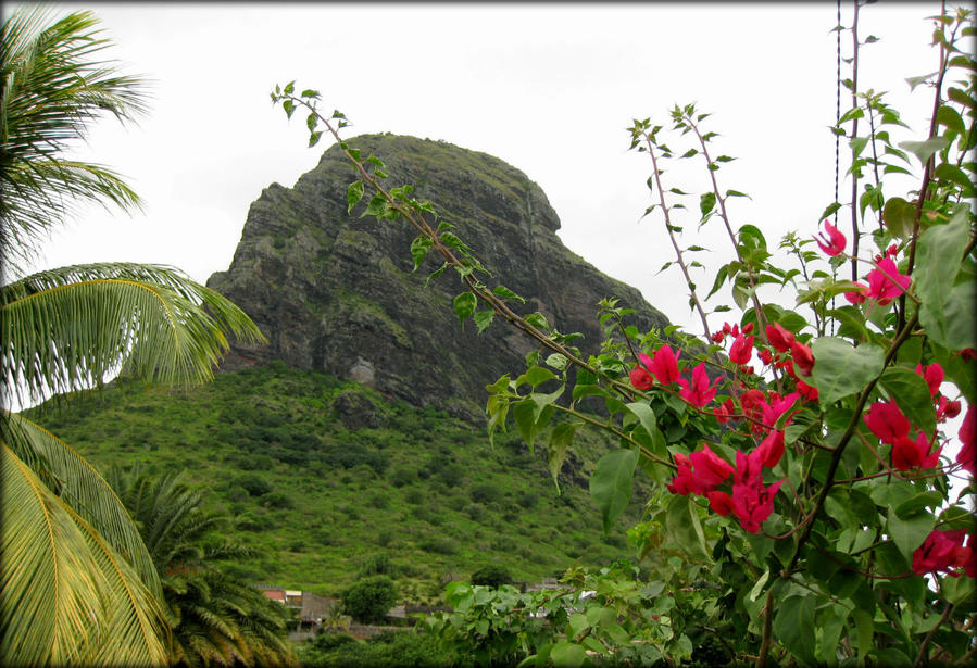 Ле Морн Брабан — второй объект ЮНЕСКО на Маврикии Ле-Морн, Маврикий