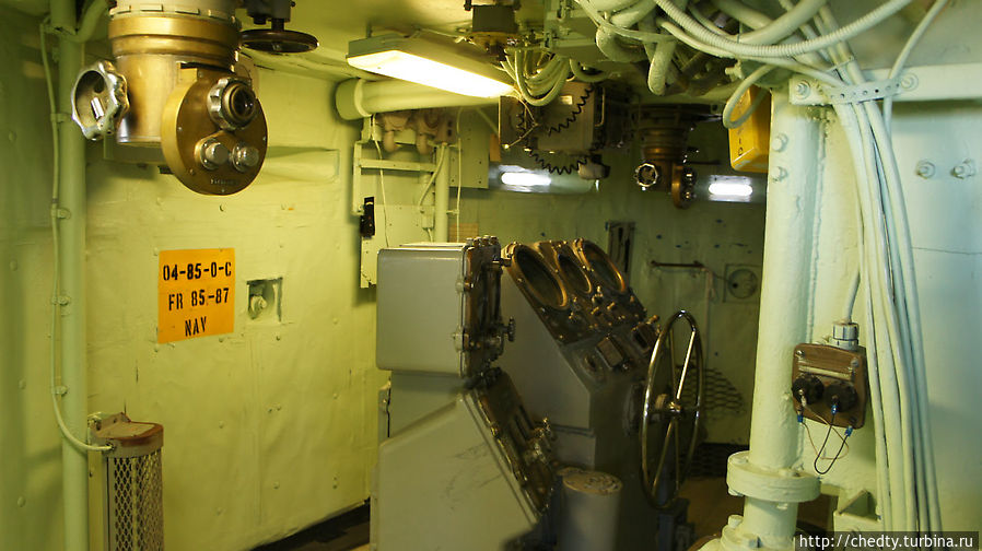 Рубка управления, куда там танкам Рубка управления, куда там танкам